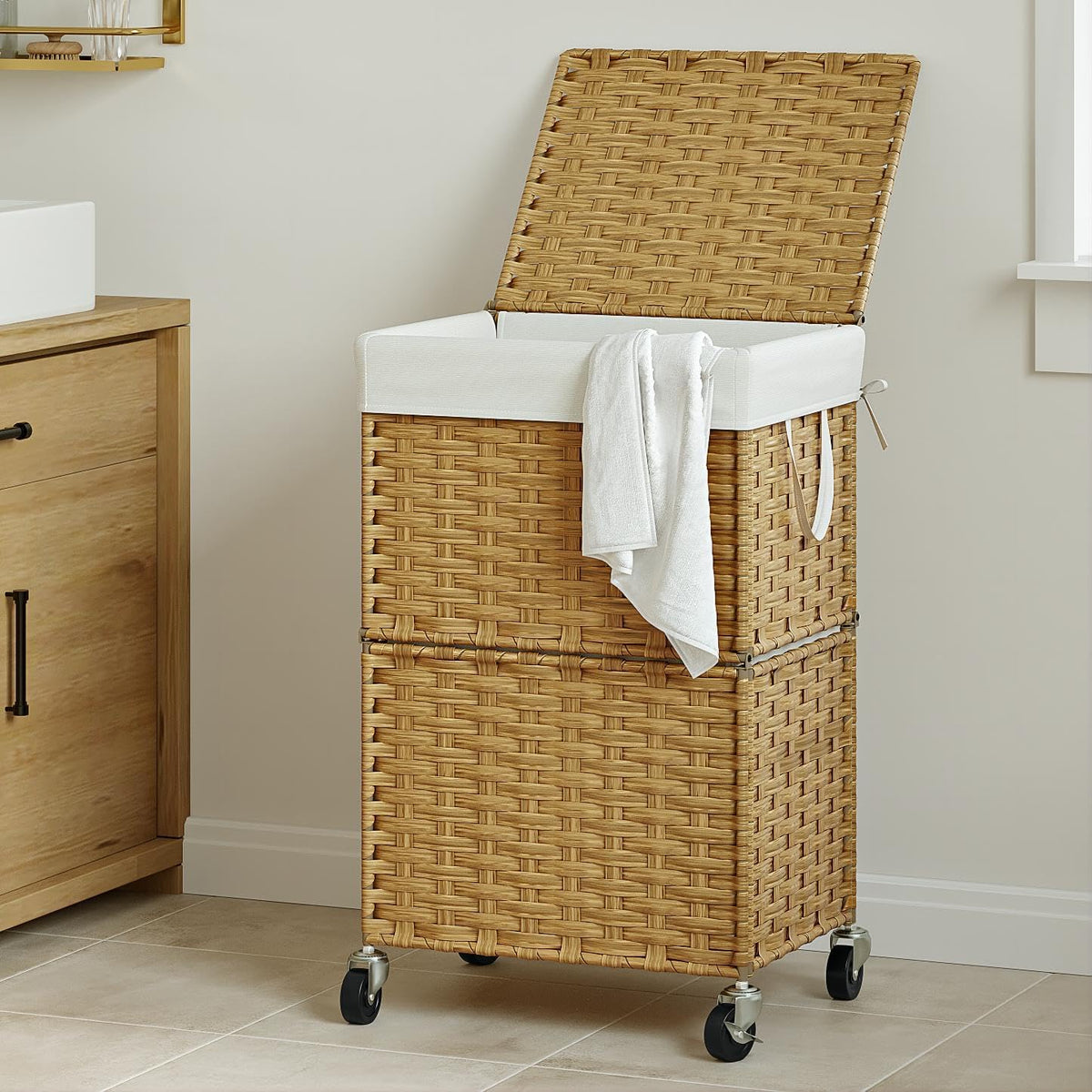 Chrislley Wicker Laundry Basket with Wheels,Rolling Laundry Hamper with Lid